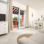 Bilancia's V - 15' Palau - 6 Guests - Sea View & Parking Free *